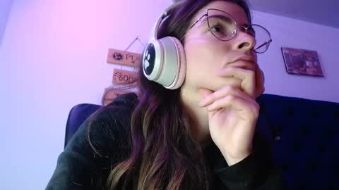 Snapshot of mariel_sins21 chatting on 03.06.25 Mariie online show from 03.06.25