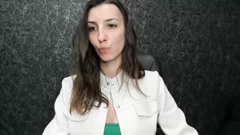 marielleanker online show from 09.18.25