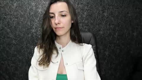 marielleanker online show from 09.19.25