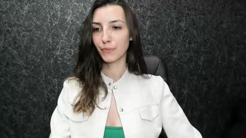 marielleanker online show from 09.24.25