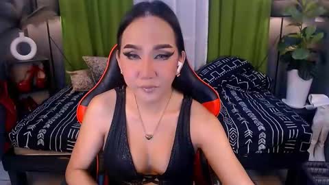 Snapshot of mariemanila chatting on 02.17.26 mariemanila online show from 02.17.26