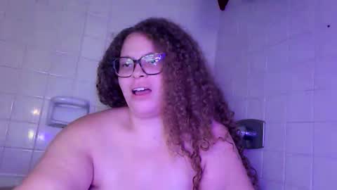 Marie Morre online show from 10.08.25