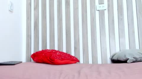 Snapshot of mariemyller chatting on 11.15.25 Marie online show from 11.15.25