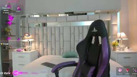 mariiahneedles online show from 04.15.26