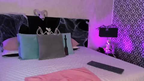 Mariana online show from 10.17.25