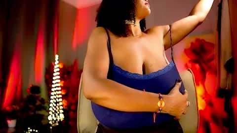 Snapshot of mariicha chatting on 10.12.25 Nikita - Scroll down and read my bio please. New Pictures in Bio online show from 10.12.25