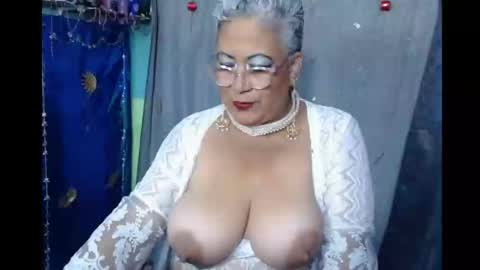 Marilin carolina online show from 01.12.25