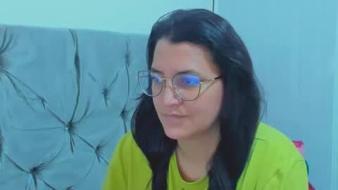 Snapshot of marilyn_garcia chatting on 01.26.25 MARILYN SEXY online show from 01.26.25