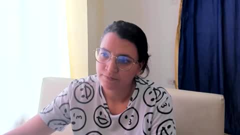 Snapshot of marilyn_garcia chatting on 02.19.25 MARILYN SEXY online show from 02.19.25