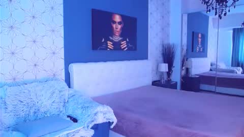 Snapshot of marimais chatting on 10.14.25 Mary Mais online show from 10.14.25