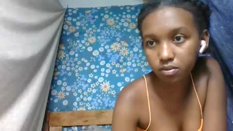 Snapshot of marinagold69 chatting on 05.24.26 marinagold69 online show from 05.24.26