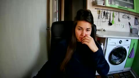 MarinettaQhot online show from 01.05.25