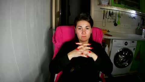 MarinettaQhot online show from 01.12.25