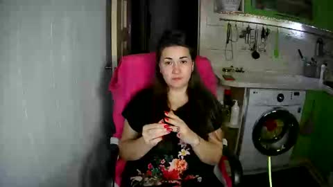 MarinettaQhot online show from 01.24.25