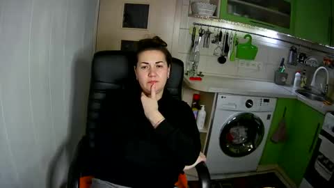 MarinettaQhot online show from 02.05.25