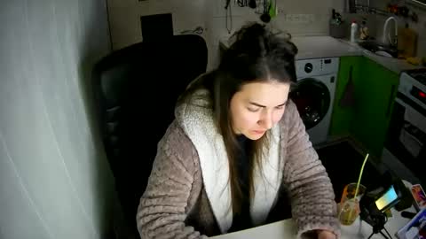 MarinettaQhot online show from 02.23.25