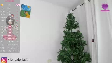 Snapshot of marioandmia chatting on 11.04.25 marioandmia online show from 11.04.25