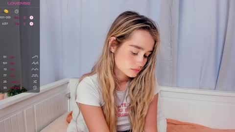 Alivia. online show from 12.04.24