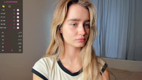 Alivia. online show from 12.22.24