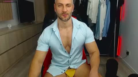 MarisMuscle online show from 10.14.25