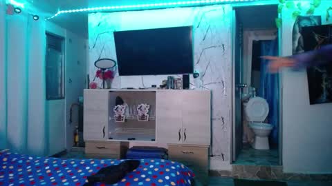 Snapshot of maritza_ferrerr chatting on 10.21.25 Maritza Ferrer -Samara Beltran online show from 10.21.25