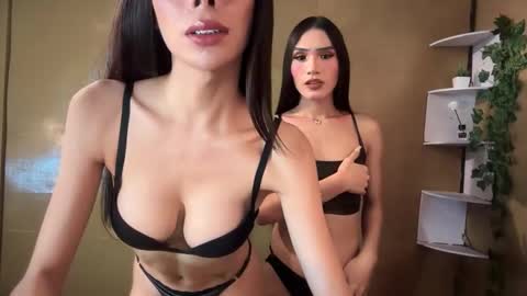 IM YOUR BABE GIRL LYCA online show from 11.27.25