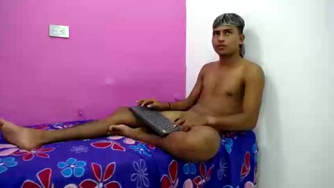 mark_latin18 online show from 02.05.25