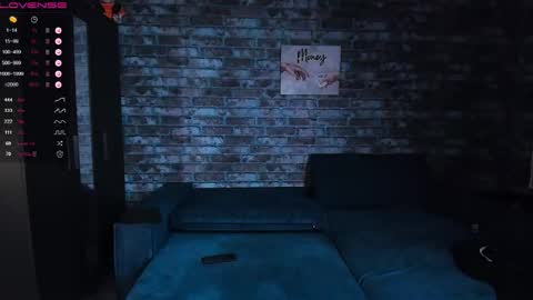 Mark online show from 10.05.25