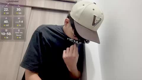 Snapshot of mark_rut chatting on 02.15.25 MODEL Mark Rut online show from 02.15.25