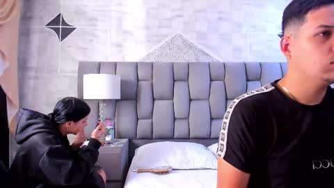 Snapshot of markandphilip chatting on 10.26.25 markandphilip online show from 10.26.25