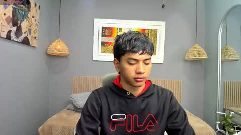 Snapshot of markbowie chatting on 09.26.25 markbowie online show from 09.26.25