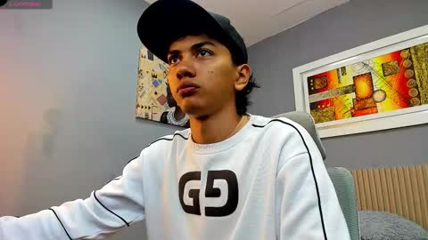 Snapshot of markbowie chatting on 10.01.25 markbowie online show from 10.01.25