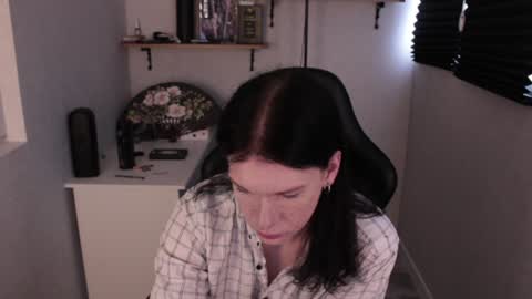 Mark online show from 01.20.25