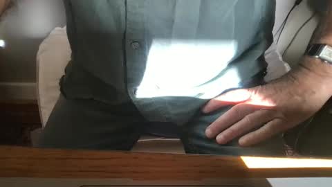 Snapshot of marklondonguy2023 chatting on 09.22.25 marklondonguy2023 online show from 09.22.25