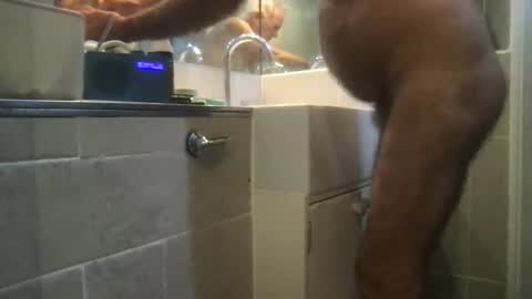 Snapshot of marklondonguy2023 chatting on 10.13.25 marklondonguy2023 online show from 10.13.25