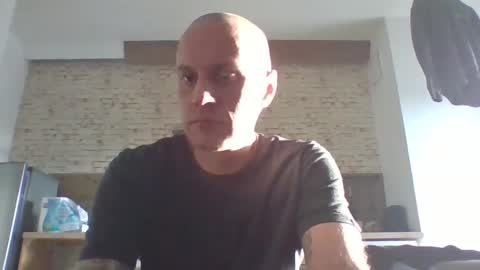 markus_7 online show from 12.18.24