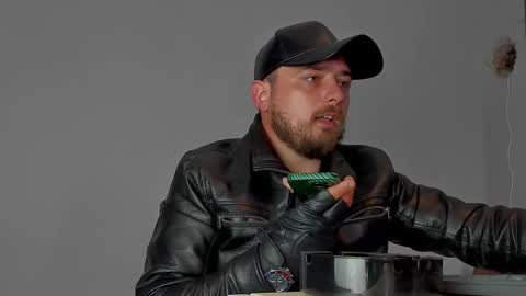 Snapshot of markwaynescr chatting on 11.06.25 MARK online show from 11.06.25