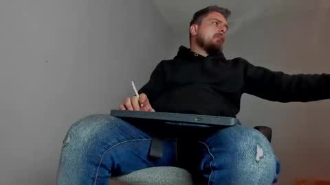 Snapshot of markwaynescr chatting on 11.12.25 MARK online show from 11.12.25