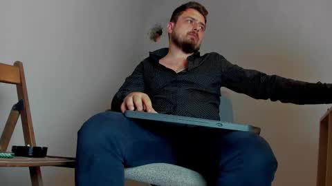 Snapshot of markwaynescr chatting on 11.16.25 MARK online show from 11.16.25