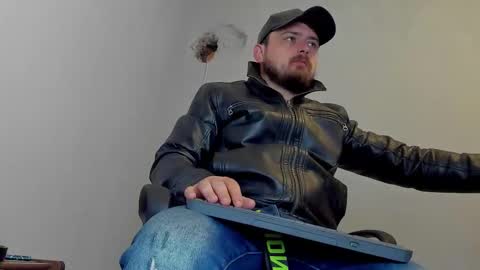 Snapshot of markwaynescr chatting on 11.19.25 MARK online show from 11.19.25