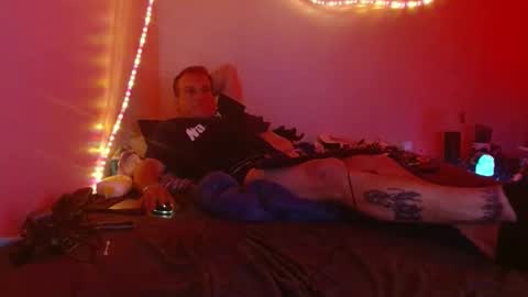 markymark101825061 online show from 01.26.25