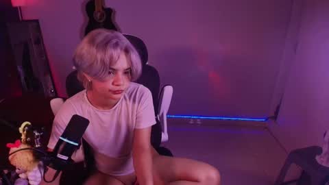 Snapshot of marlena3312 chatting on 11.04.25 Marlena online show from 11.04.25