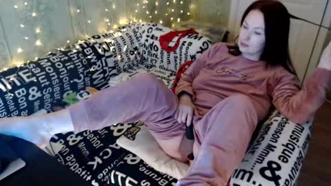 Snapshot of marlenelue chatting on 02.19.25 MarleneLue online show from 02.19.25