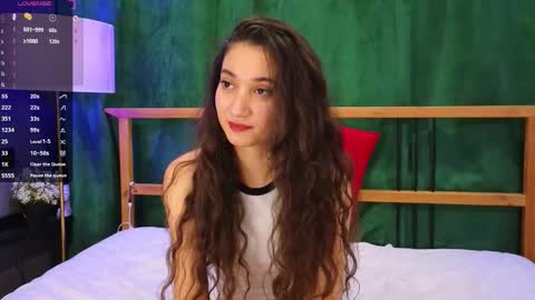 Snapshot of marlenerios chatting on 10.10.25 marlenerios online show from 10.10.25