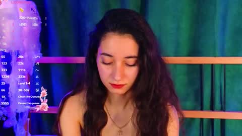 Snapshot of marlenerios chatting on 10.25.25 marlenerios online show from 10.25.25