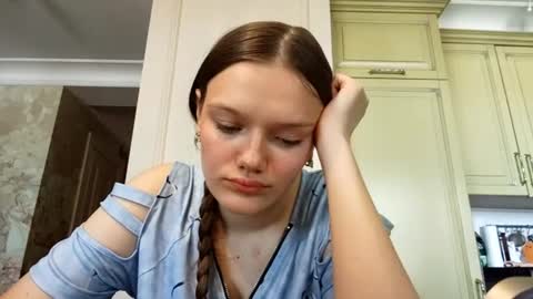 Snapshot of marloosburn chatting on 07.16.26 MarloOsburn online show from 07.16.26