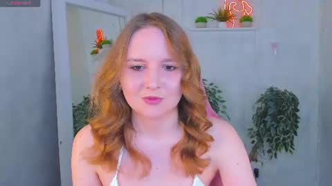 Snapshot of marlyn_owen chatting on 06.19.26 Emmaa online show from 06.19.26