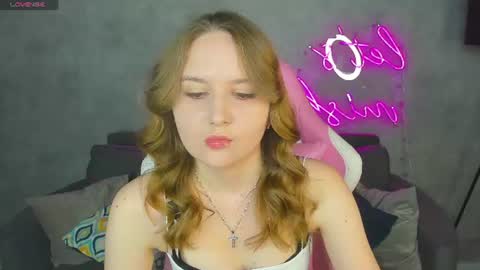 Snapshot of marlyn_owen chatting on 06.21.26 Emmaa online show from 06.21.26