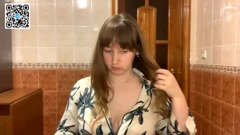 Snapshot of maroonmoon_ chatting on 10.09.25 Miriam online show from 10.09.25