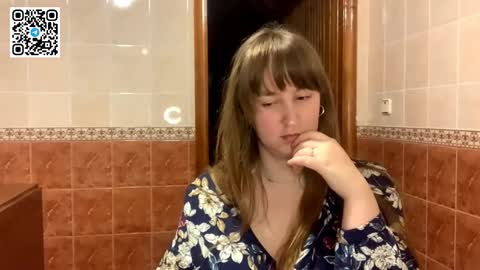 Snapshot of maroonmoon_ chatting on 10.28.25 Miriam online show from 10.28.25